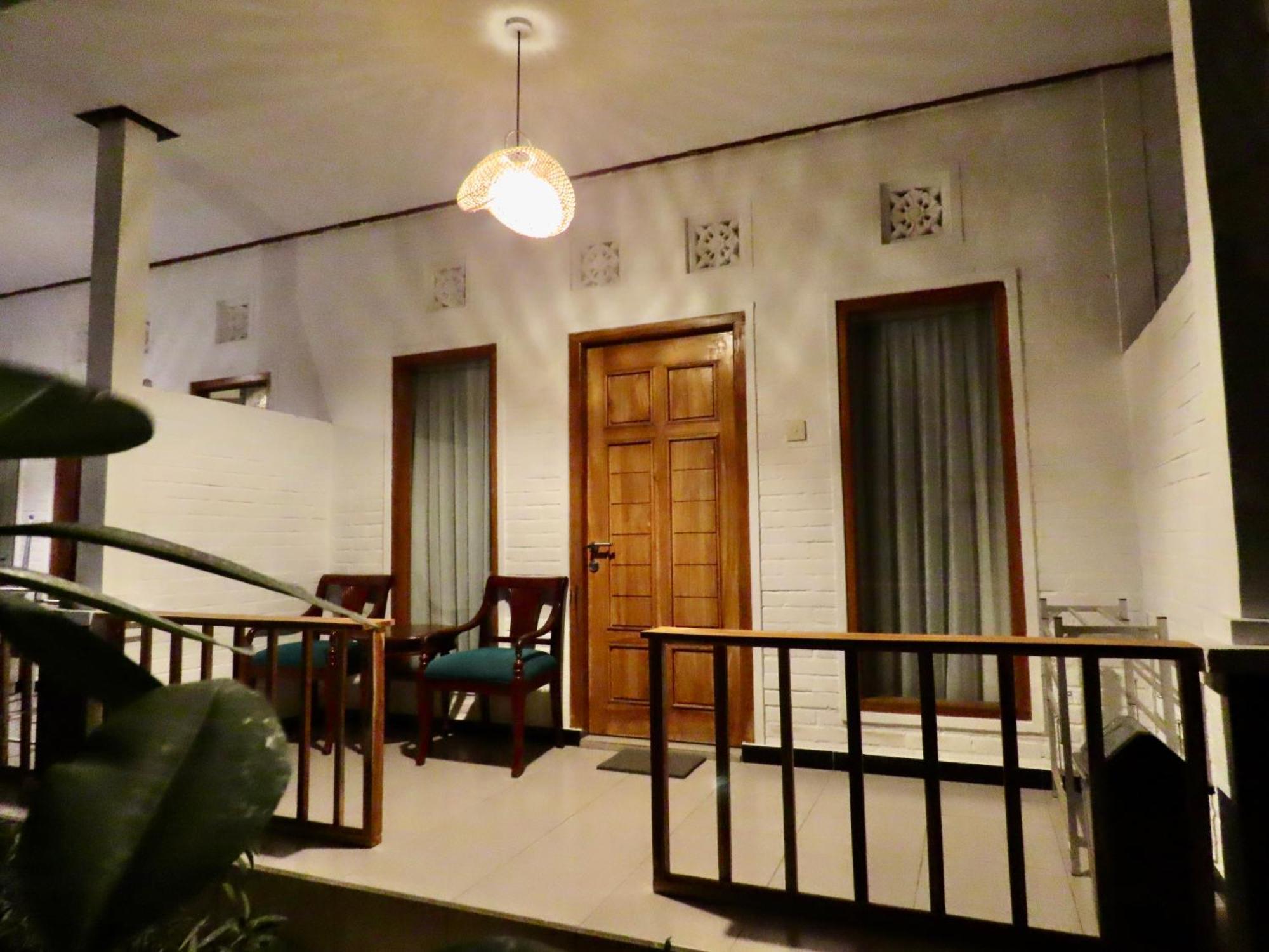 Blue Waves Balangan Homestay Улувату Екстер'єр фото
